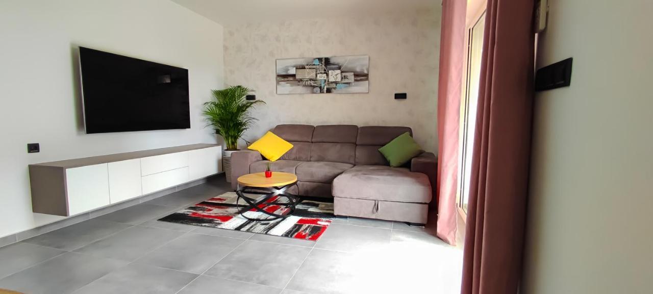 Apartment Denis Krk Town Exterior foto